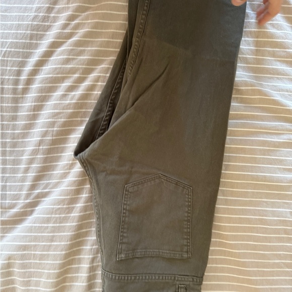 H&M Stylish Olive Green Pants - Picture 3 of 3